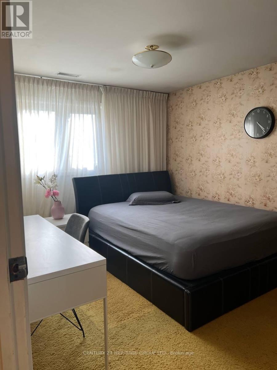 10 Antibes Drive, Toronto, Ontario  M2R 3K3 - Photo 9 - C12589374