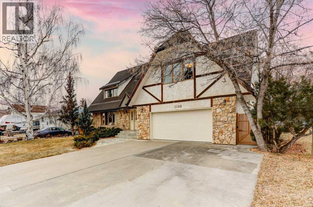 1148 Morden Avenue, Pincher Creek, Alberta  T0K 1W0 - Photo 2 - A2282226