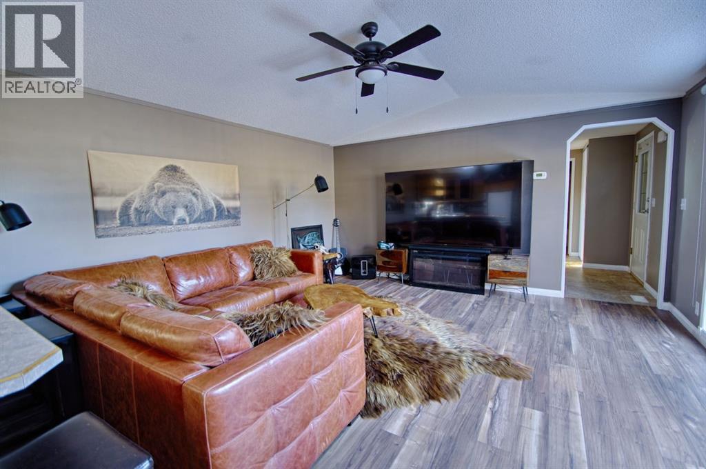 3315 31 Street, Lethbridge, Alberta  T1K 7K3 - Photo 6 - A2282963