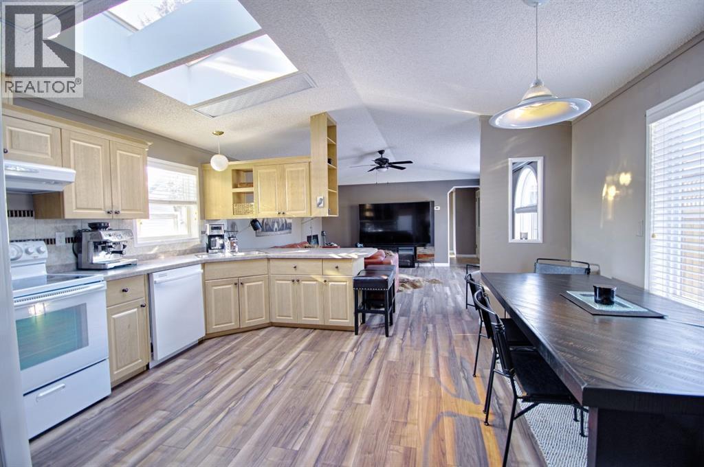 3315 31 Street, Lethbridge, Alberta  T1K 7K3 - Photo 8 - A2282963