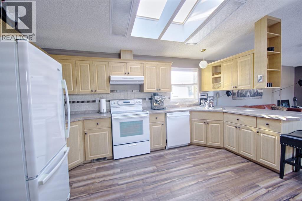 3315 31 Street, Lethbridge, Alberta  T1K 7K3 - Photo 9 - A2282963