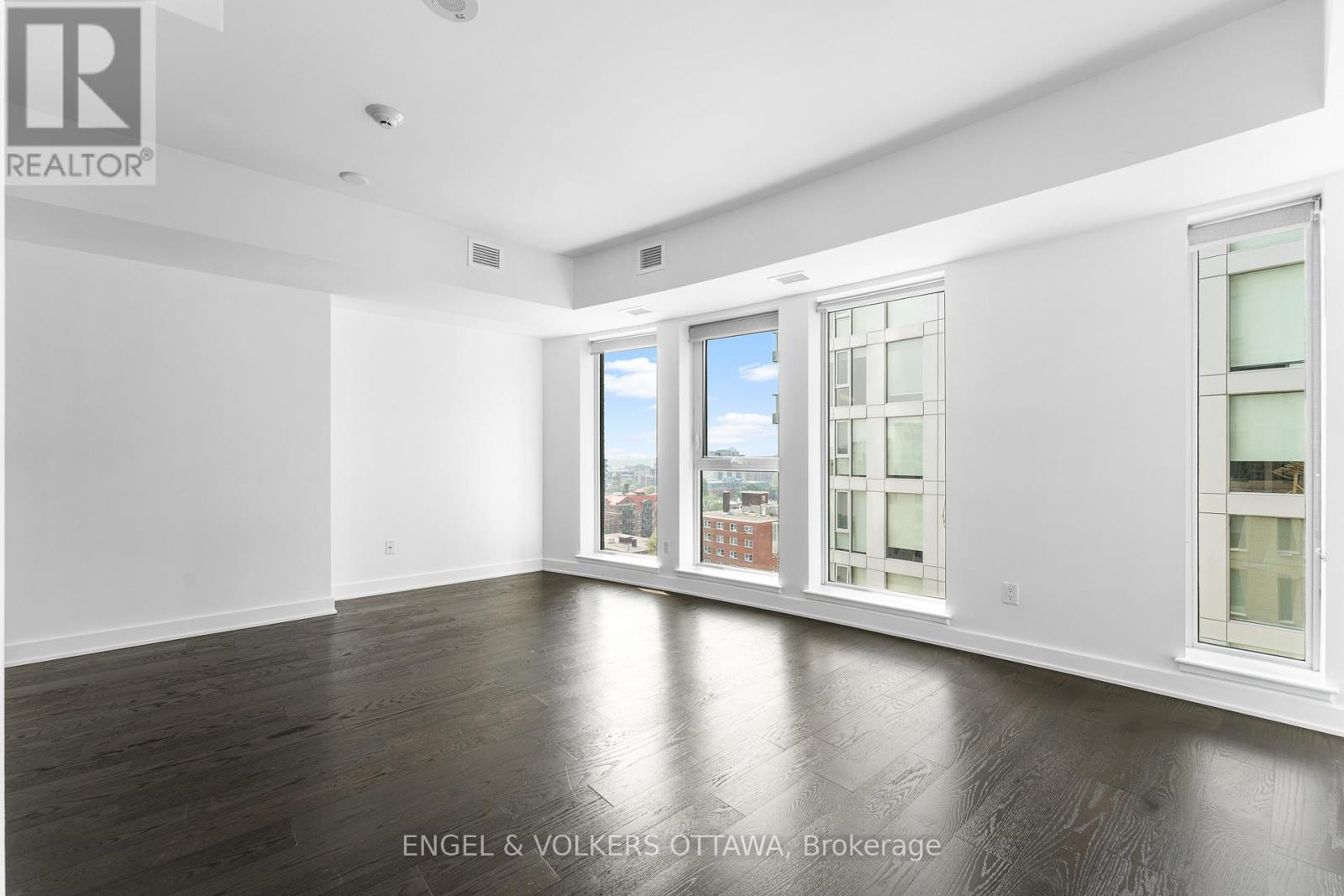 1104 - 40 Nepean Street, Ottawa, Ontario  K2P 0X5 - Photo 10 - X12746246