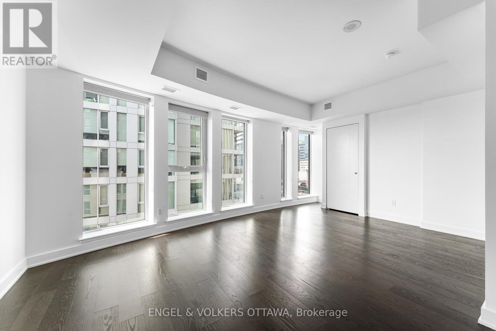 1104 - 40 Nepean Street, Ottawa, Ontario  K2P 0X5 - Photo 9 - X12746246