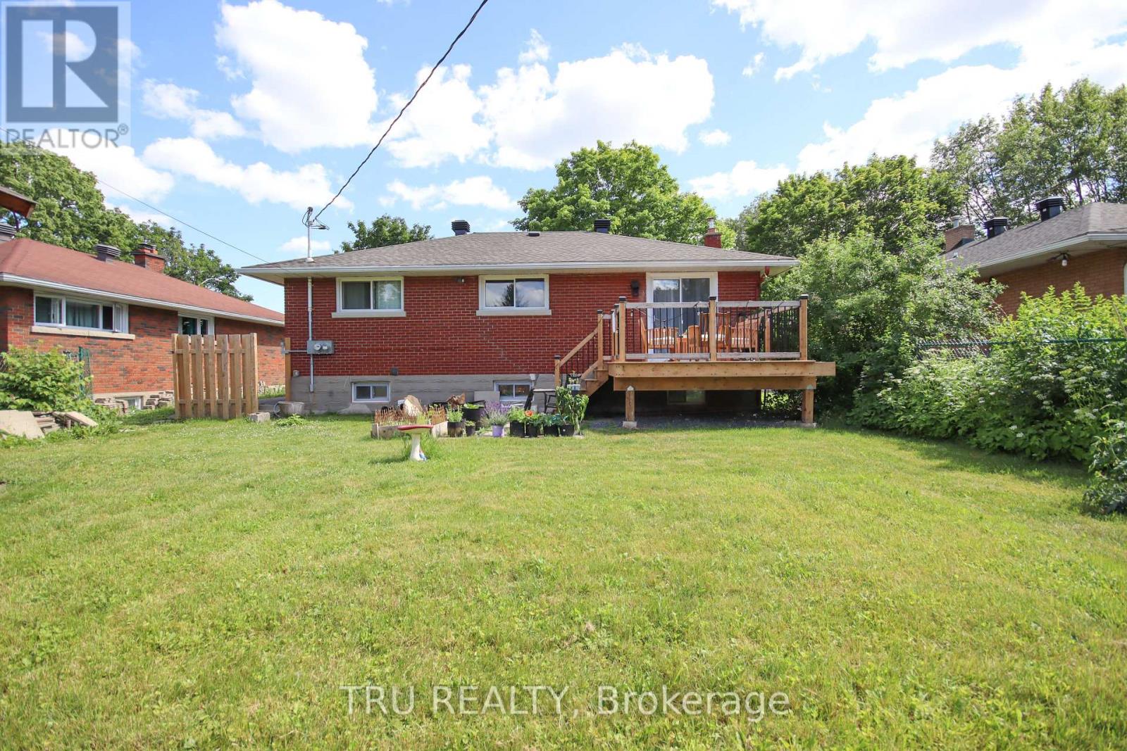 A - 759 Adams Avenue, Ottawa, Ontario  K1G 2Y1 - Photo 14 - X12746300