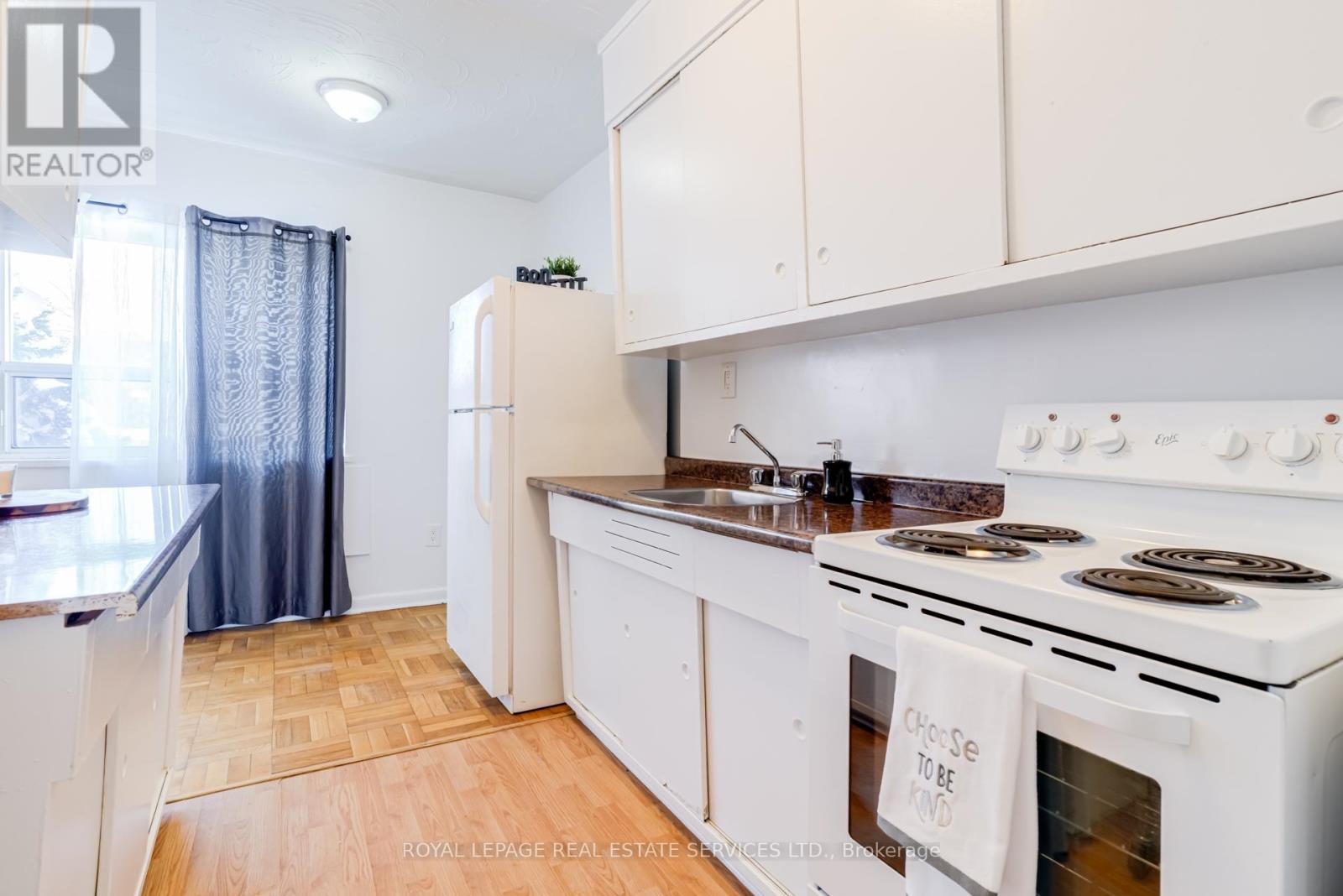 112 - 101 Coe Hill Drive, Toronto, Ontario  M6S 3E3 - Photo 10 - W12745098