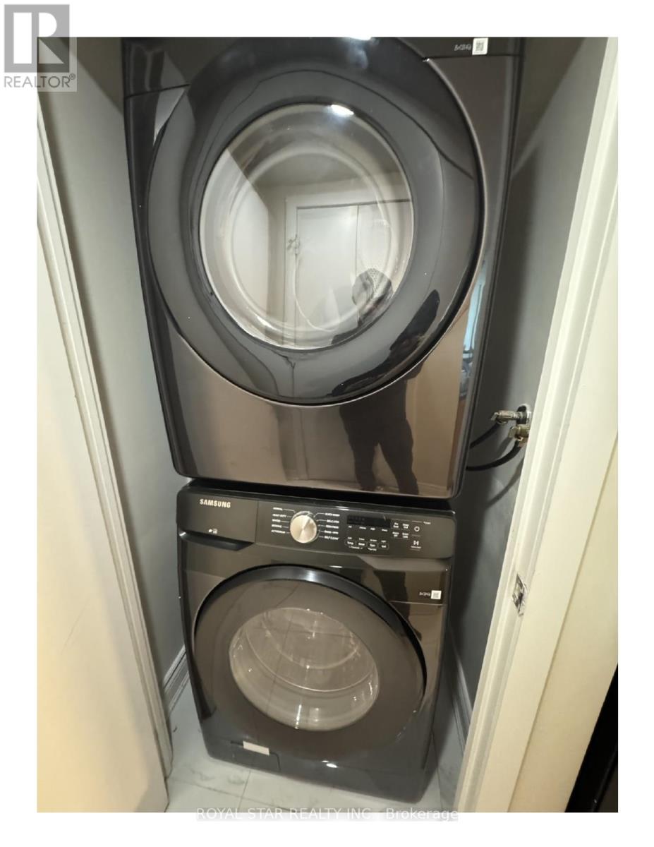 506 - 208 Queens Quay W, Toronto (Waterfront Communities), Ontario  M5J 2Y5 - Photo 5 - C12746244