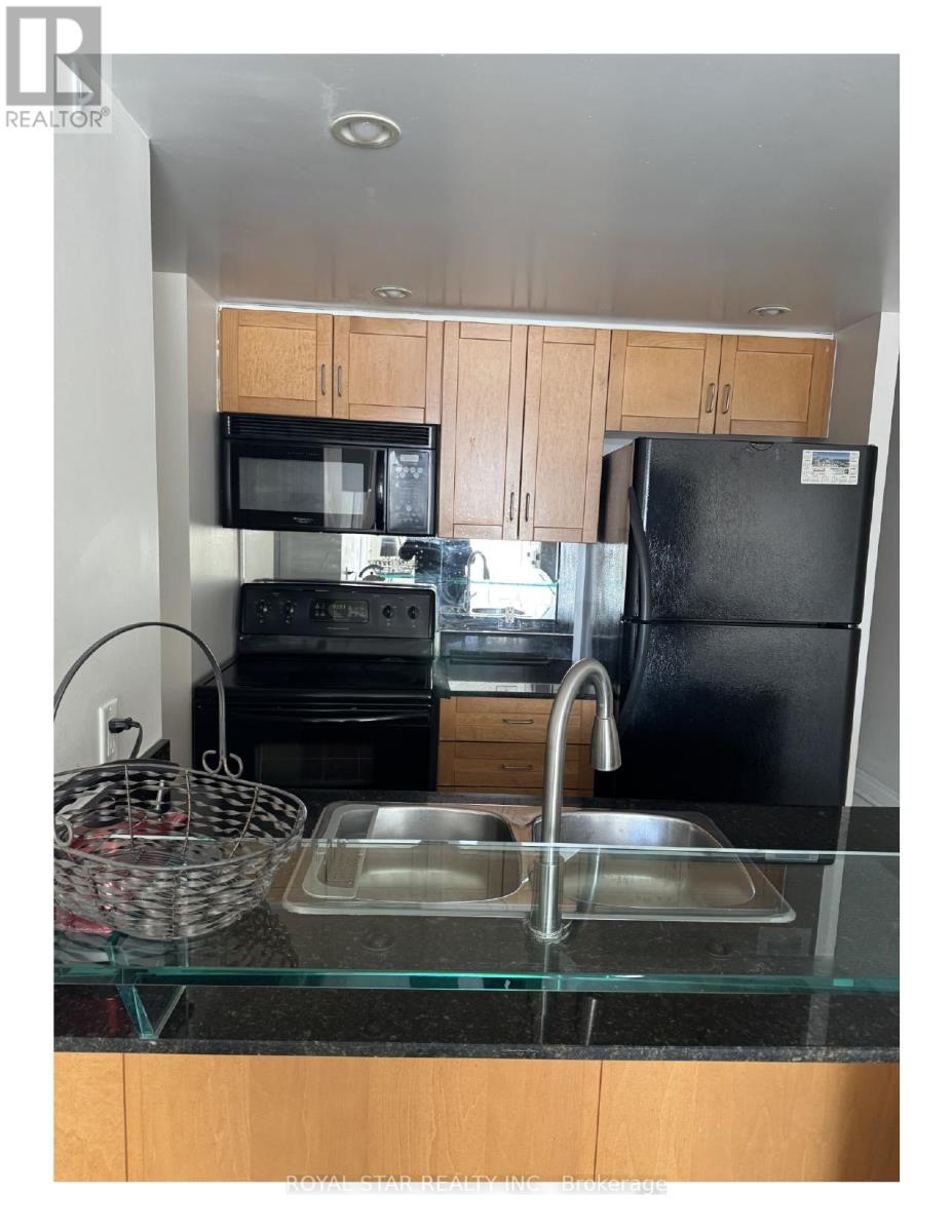 506 - 208 Queens Quay W, Toronto (Waterfront Communities), Ontario  M5J 2Y5 - Photo 6 - C12746244