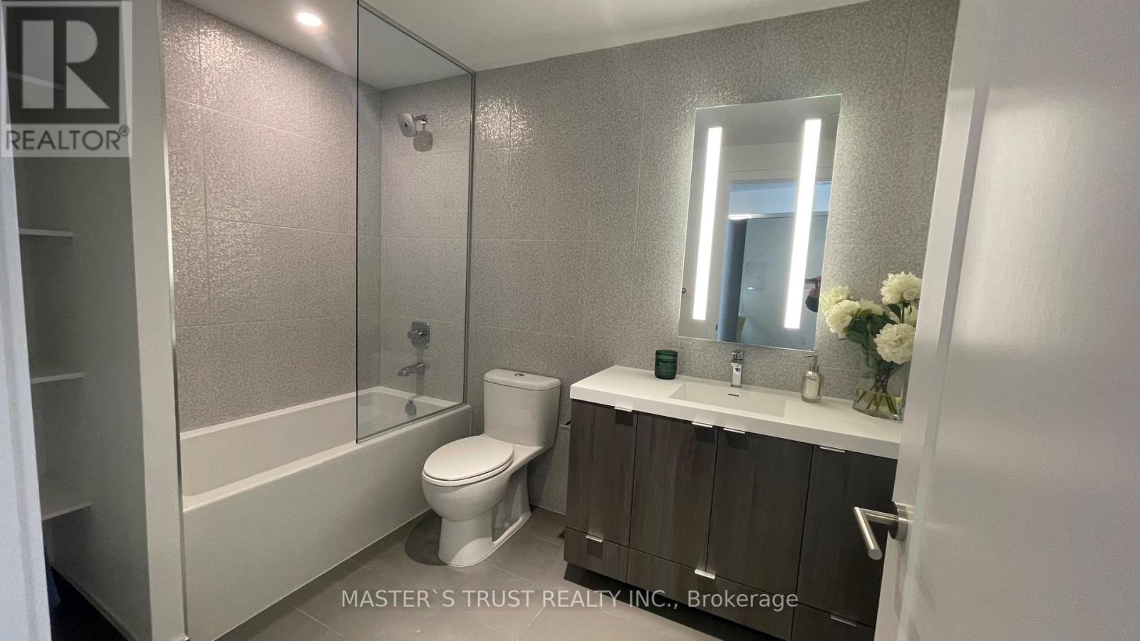 208 - 575 Bloor Street E, Toronto (North St. James Town), Ontario  M4W 0B2 - Photo 10 - C12746252