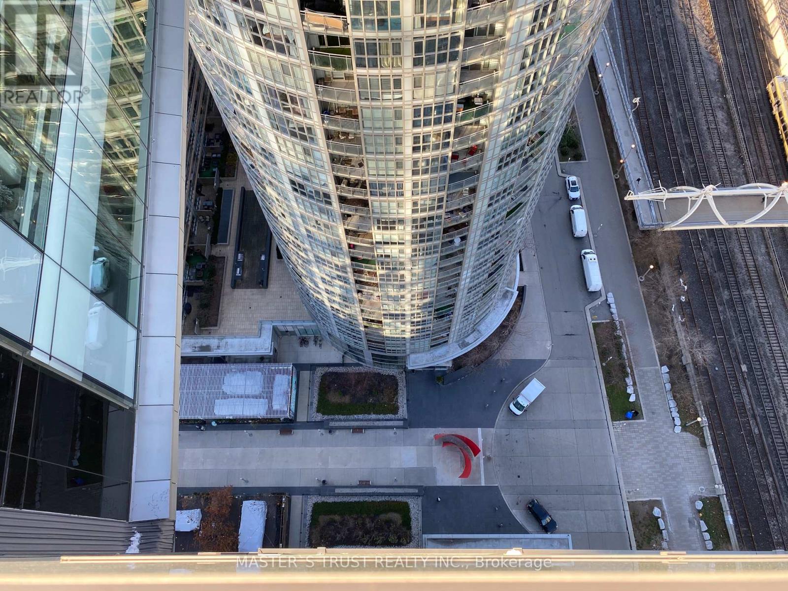 3710 - 15 Iceboat Terrace, Toronto (Waterfront Communities), Ontario  M5V 4A5 - Photo 14 - C12746270