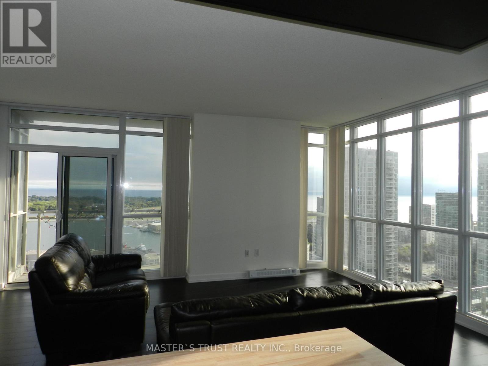 3710 - 15 Iceboat Terrace, Toronto (Waterfront Communities), Ontario  M5V 4A5 - Photo 8 - C12746270