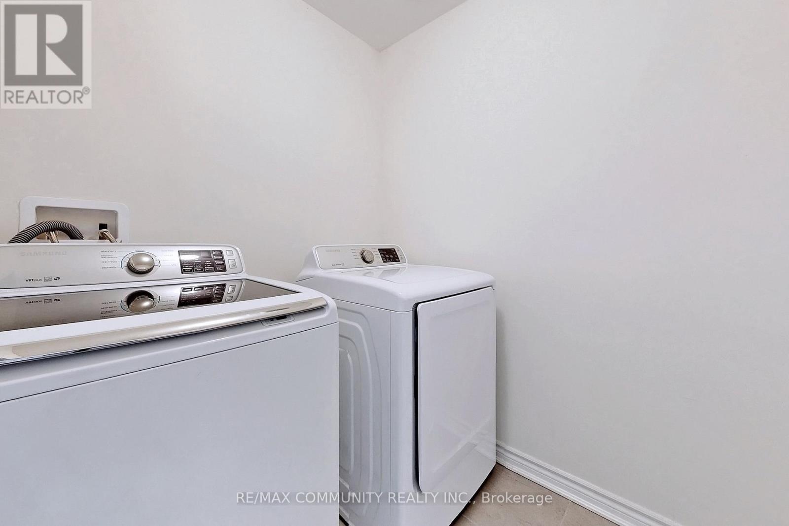 12 Fiesta Way, Whitby, Ontario  L1P 0H9 - Photo 35 - E12746290