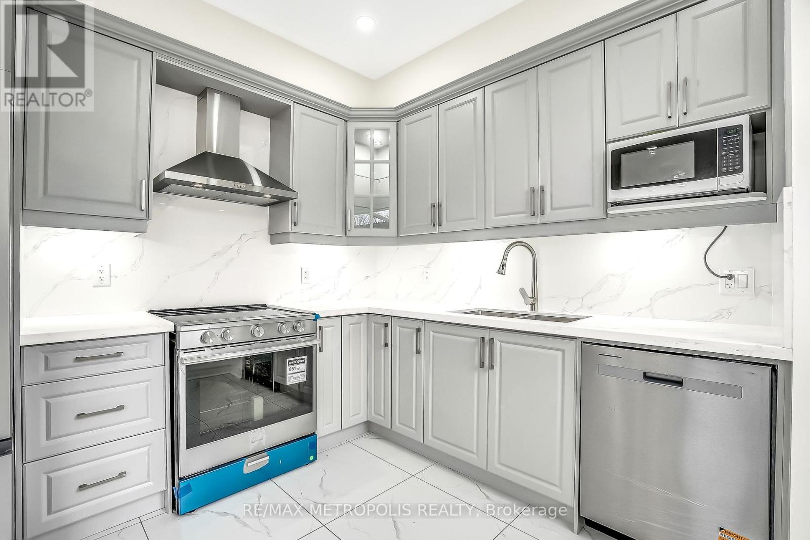 43 Horton Street, Ajax, Ontario  L1Z 1E3 - Photo 17 - E12746310