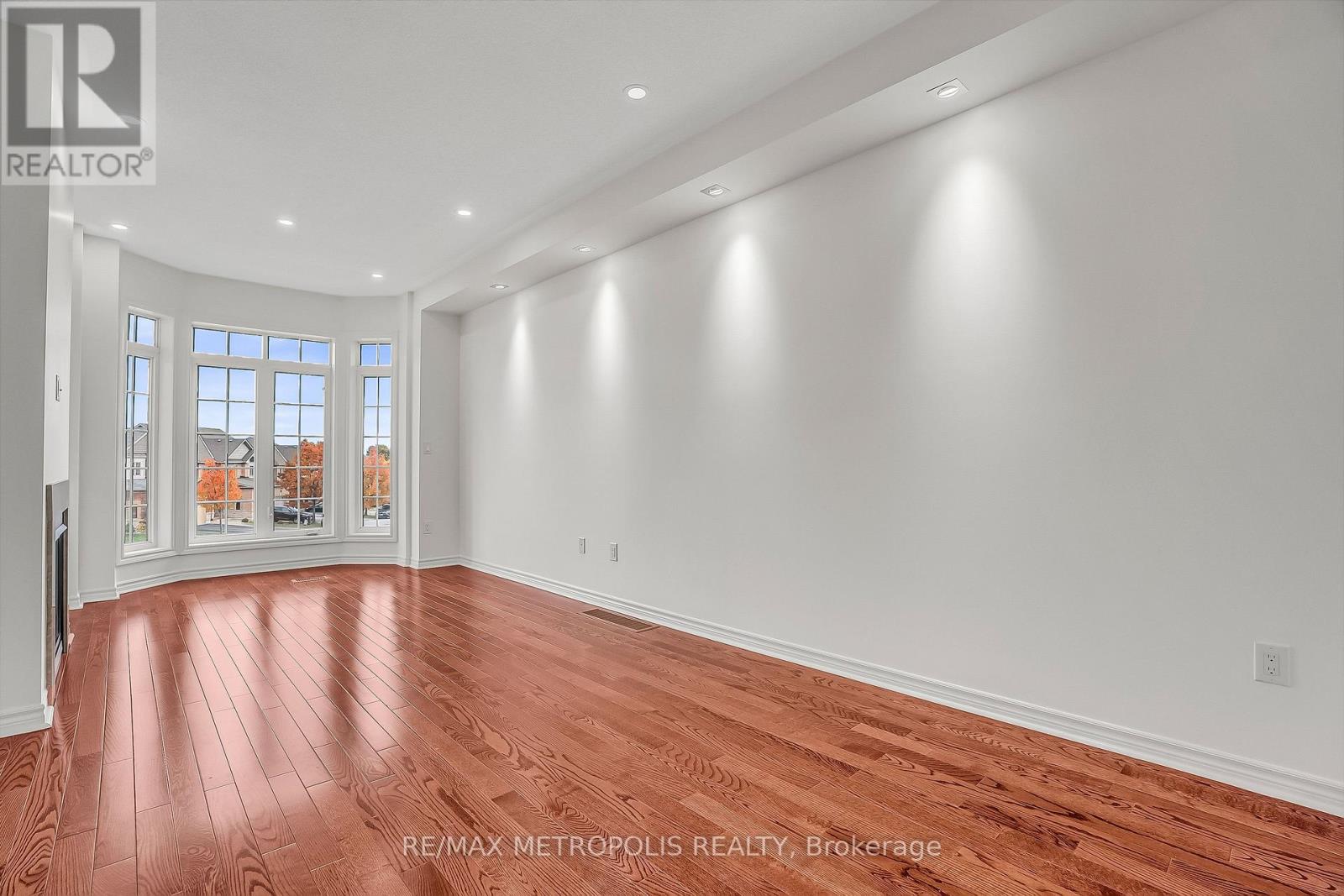 43 Horton Street, Ajax, Ontario  L1Z 1E3 - Photo 6 - E12746310