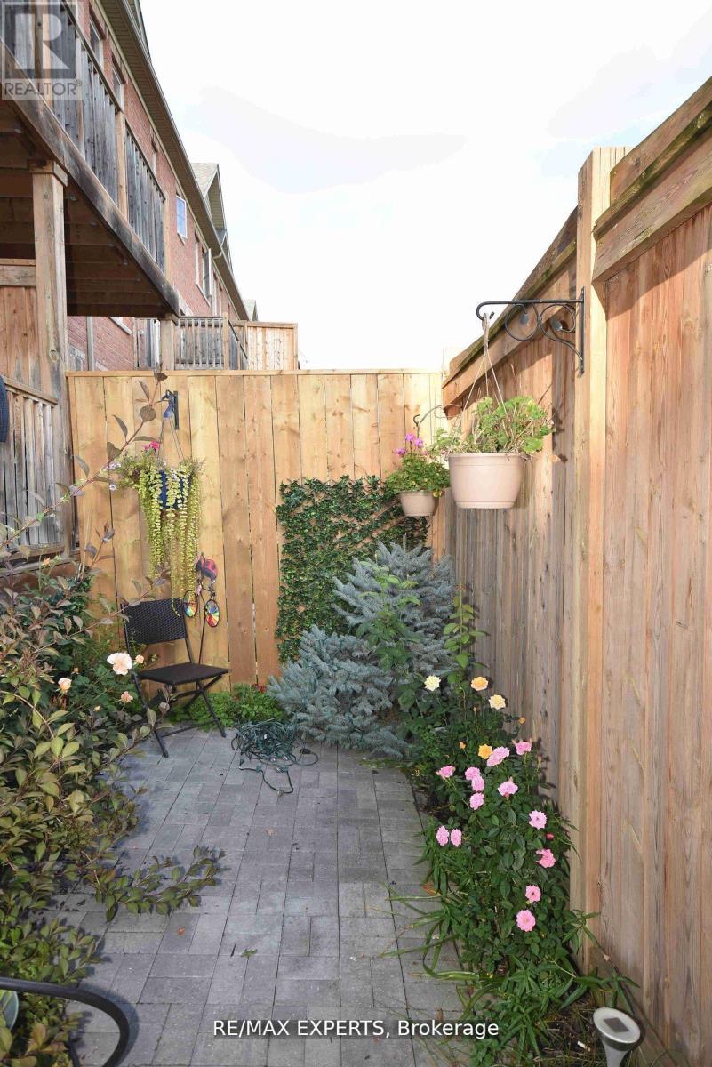 11 City Park Circle, Vaughan, Ontario  L4L 0H2 - Photo 22 - N12746236