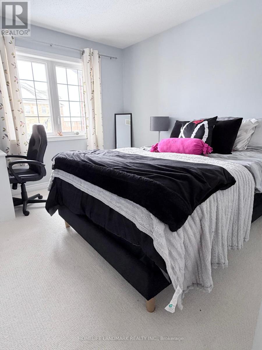 51 Truchard Avenue, Markham (Berczy), Ontario  L6C 0N2 - Photo 10 - N12746248