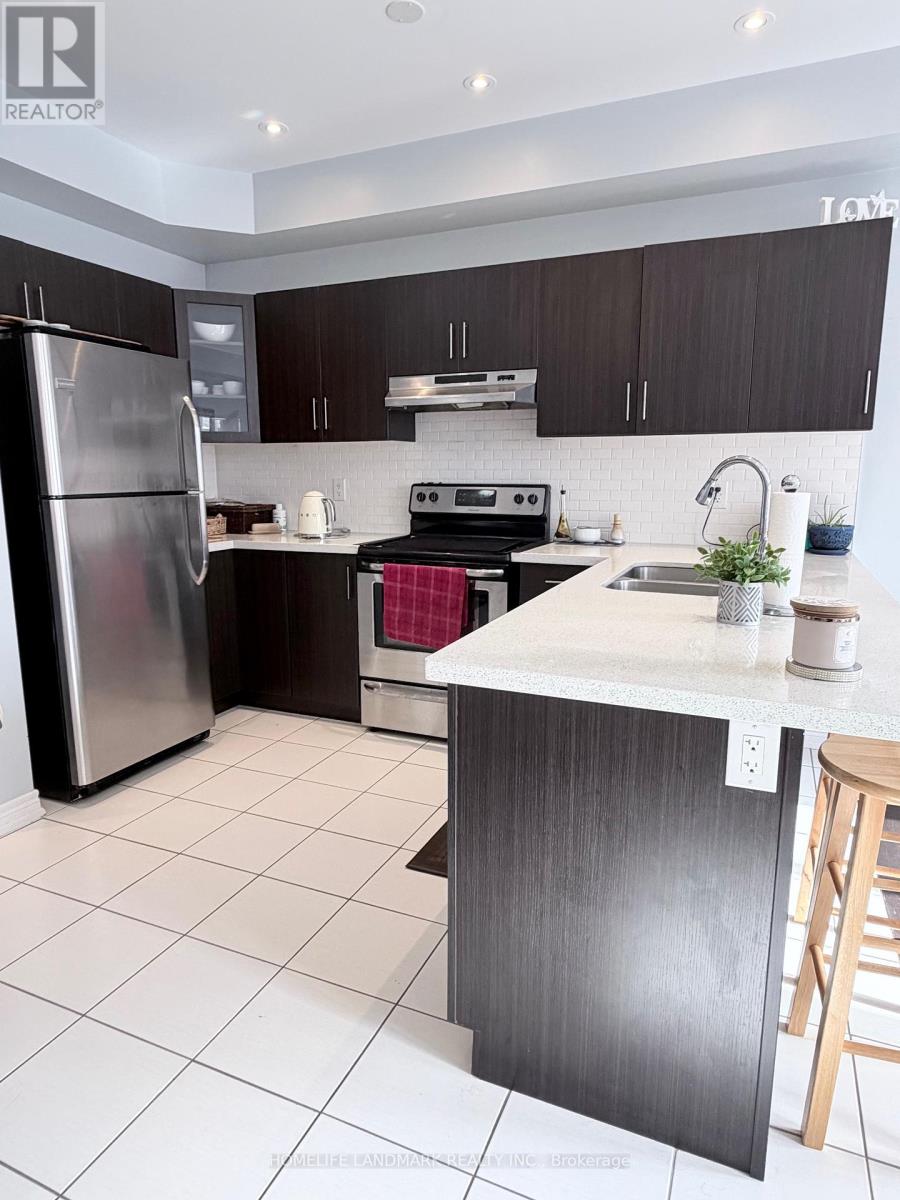 51 Truchard Avenue, Markham (Berczy), Ontario  L6C 0N2 - Photo 3 - N12746248