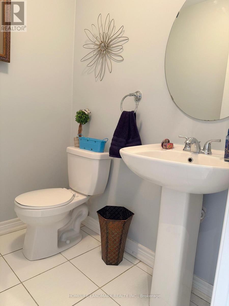 51 Truchard Avenue, Markham (Berczy), Ontario  L6C 0N2 - Photo 5 - N12746248