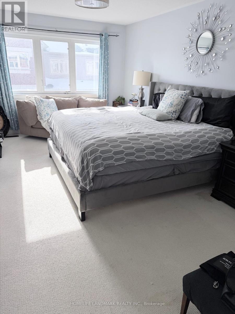 51 Truchard Avenue, Markham (Berczy), Ontario  L6C 0N2 - Photo 8 - N12746248