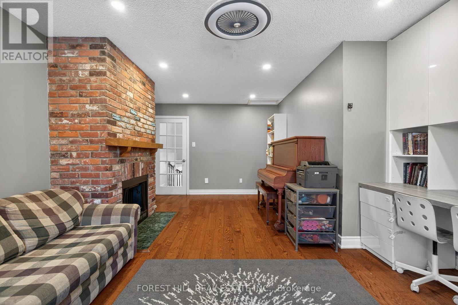 150 North Meadow Crescent, Vaughan, Ontario  L4J 3C5 - Photo 13 - N12746268