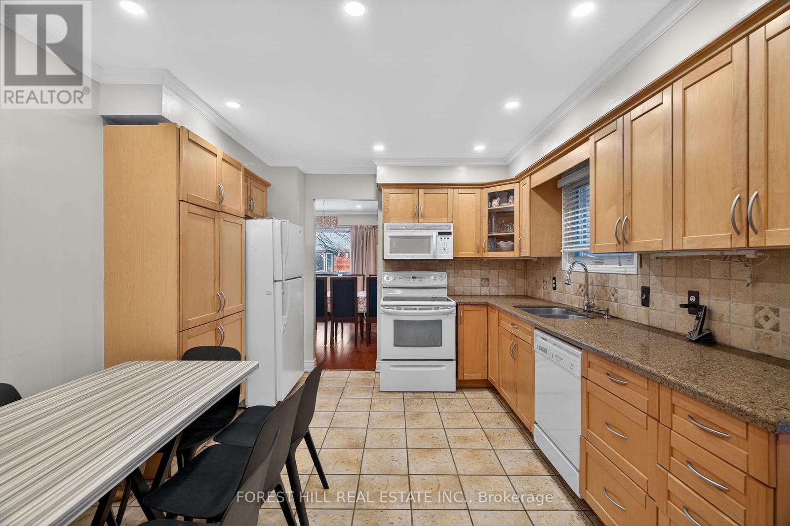 150 North Meadow Crescent, Vaughan, Ontario  L4J 3C5 - Photo 17 - N12746268