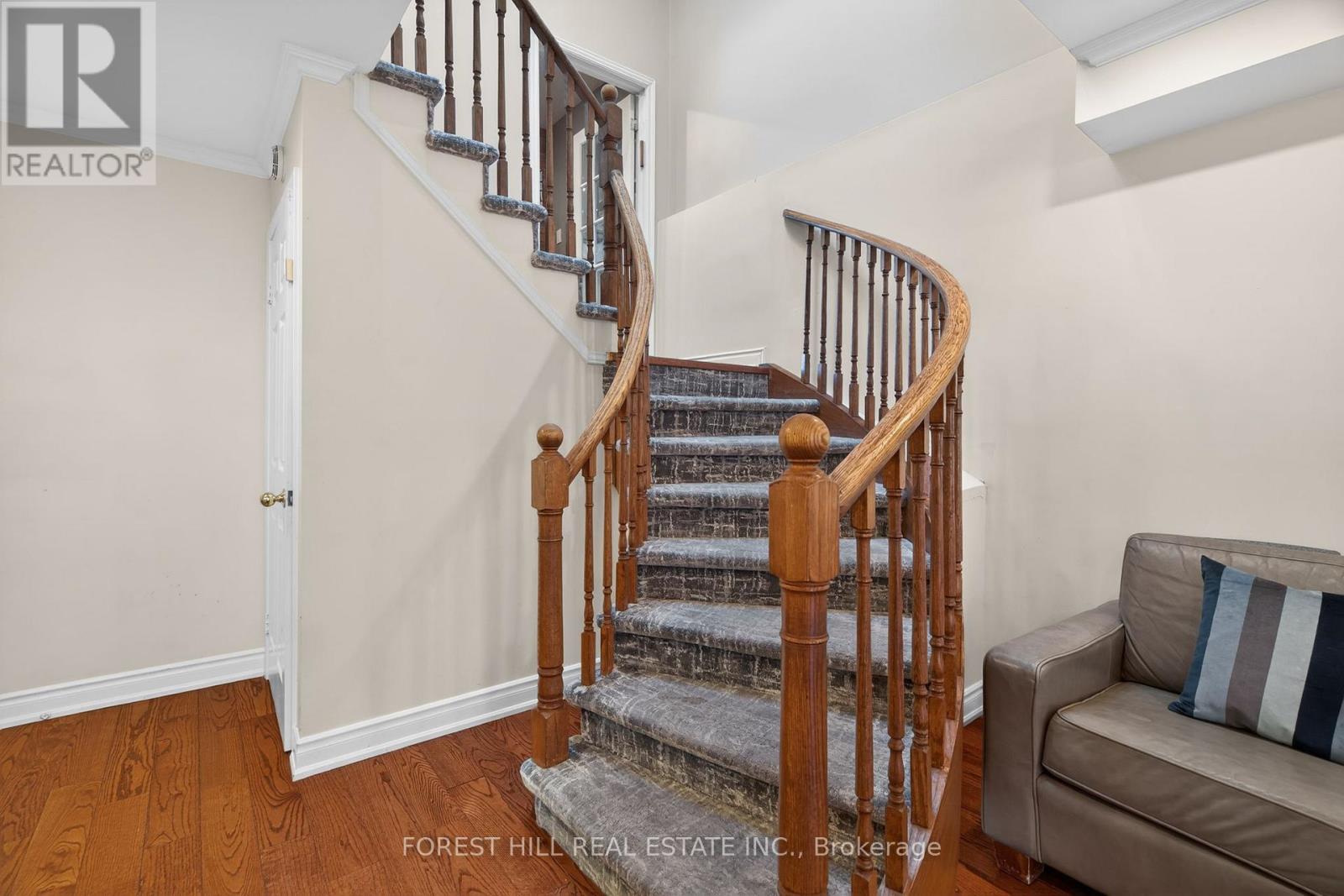 150 North Meadow Crescent, Vaughan, Ontario  L4J 3C5 - Photo 19 - N12746268