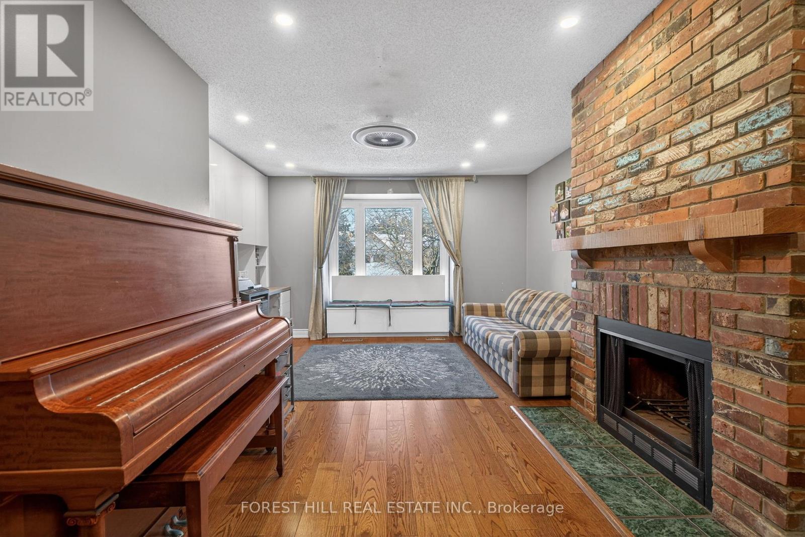 150 North Meadow Crescent, Vaughan, Ontario  L4J 3C5 - Photo 25 - N12746268