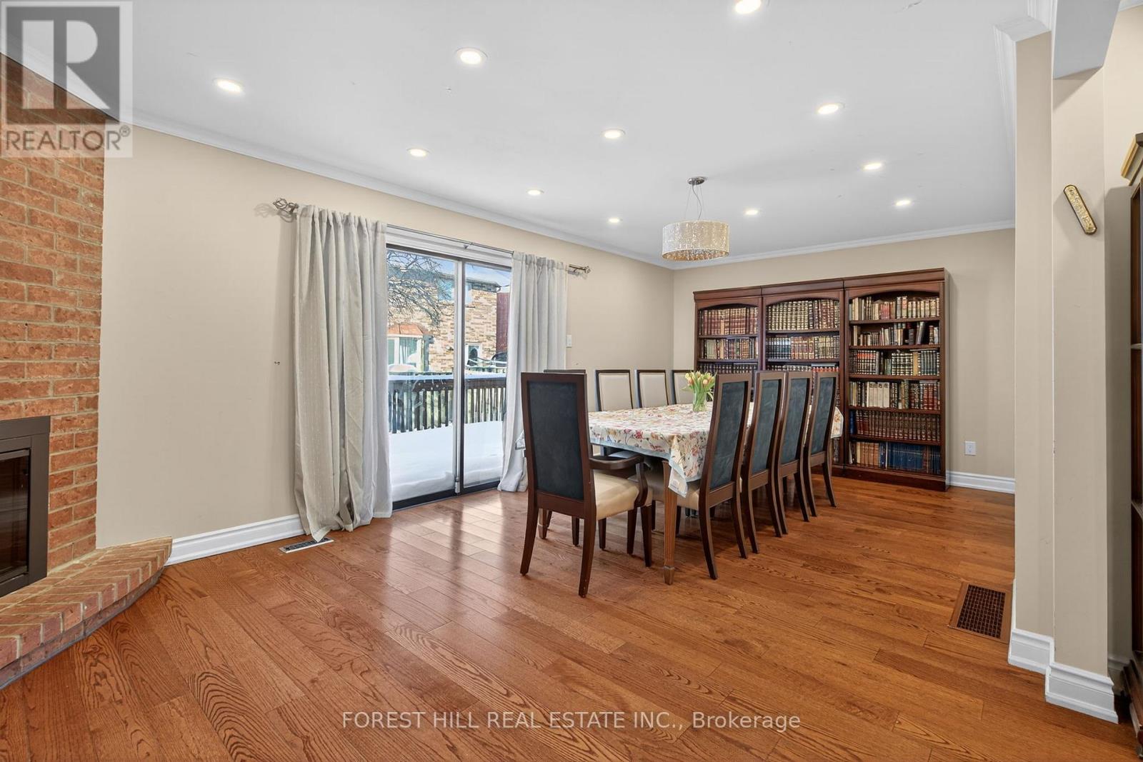 150 North Meadow Crescent, Vaughan, Ontario  L4J 3C5 - Photo 9 - N12746268