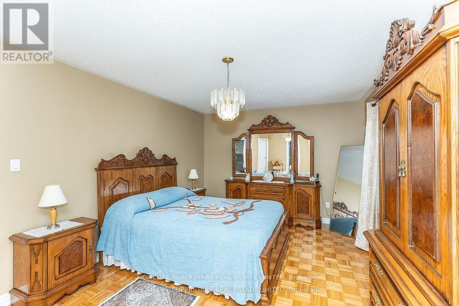 156 Novaview Crescent, Vaughan, Ontario  L4L 9L8 - Photo 25 - N12746320