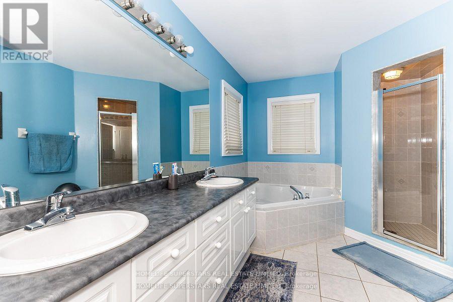 156 Novaview Crescent, Vaughan, Ontario  L4L 9L8 - Photo 27 - N12746320