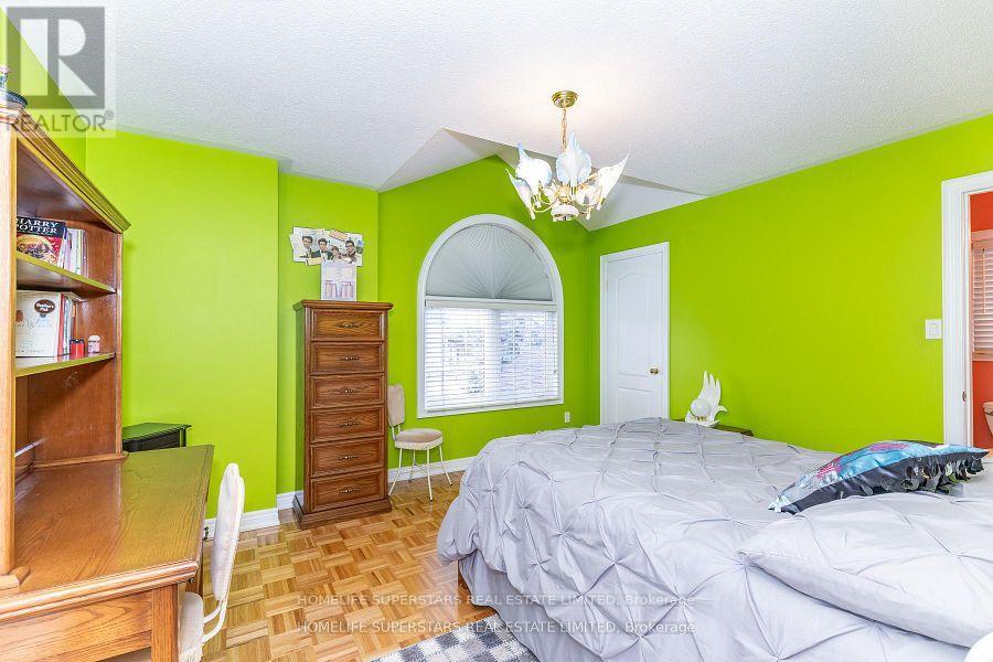 156 Novaview Crescent, Vaughan, Ontario  L4L 9L8 - Photo 33 - N12746320