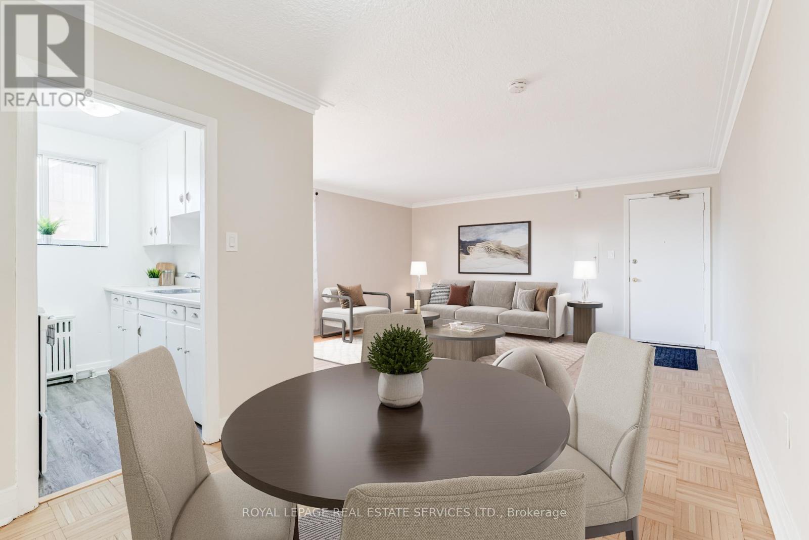 308 - 309 The Kingsway, Toronto (Edenbridge-Humber Valley), Ontario  M9A 3V3 - Photo 4 - W12745186