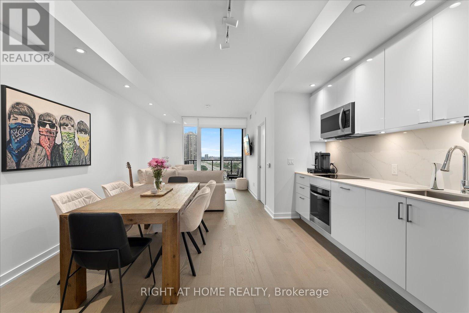 2011 - 1928 Lake Shore Boulevard W, Toronto (High Park-Swansea), Ontario  M6S 0B1 - Photo 17 - W12746230