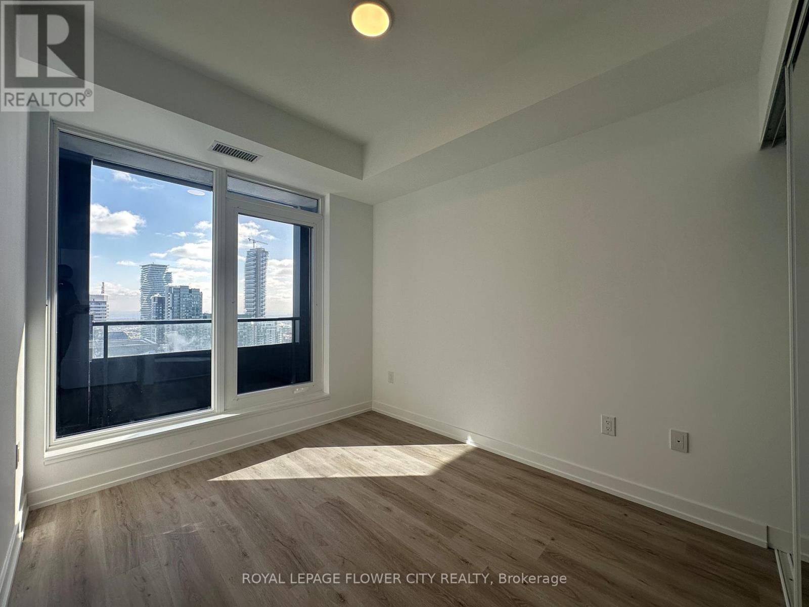 4000 - 395 Square One Drive, Mississauga, Ontario  L5B 0P6 - Photo 7 - W12746258