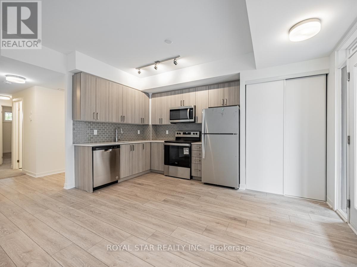 5 - 4015 Hickory Drive, Mississauga (Rathwood), Ontario  L4W 1L1 - Photo 6 - W12746286