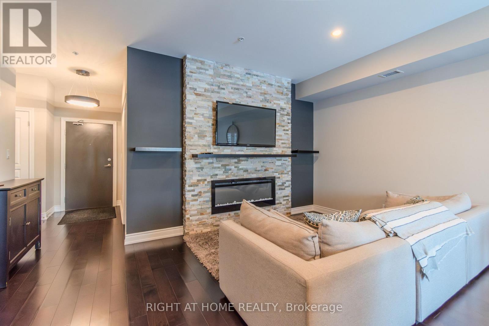 128 - 3170 Erin Mills Parkway, Mississauga (Erin Mills), Ontario  L5L 0B6 - Photo 14 - W12746294