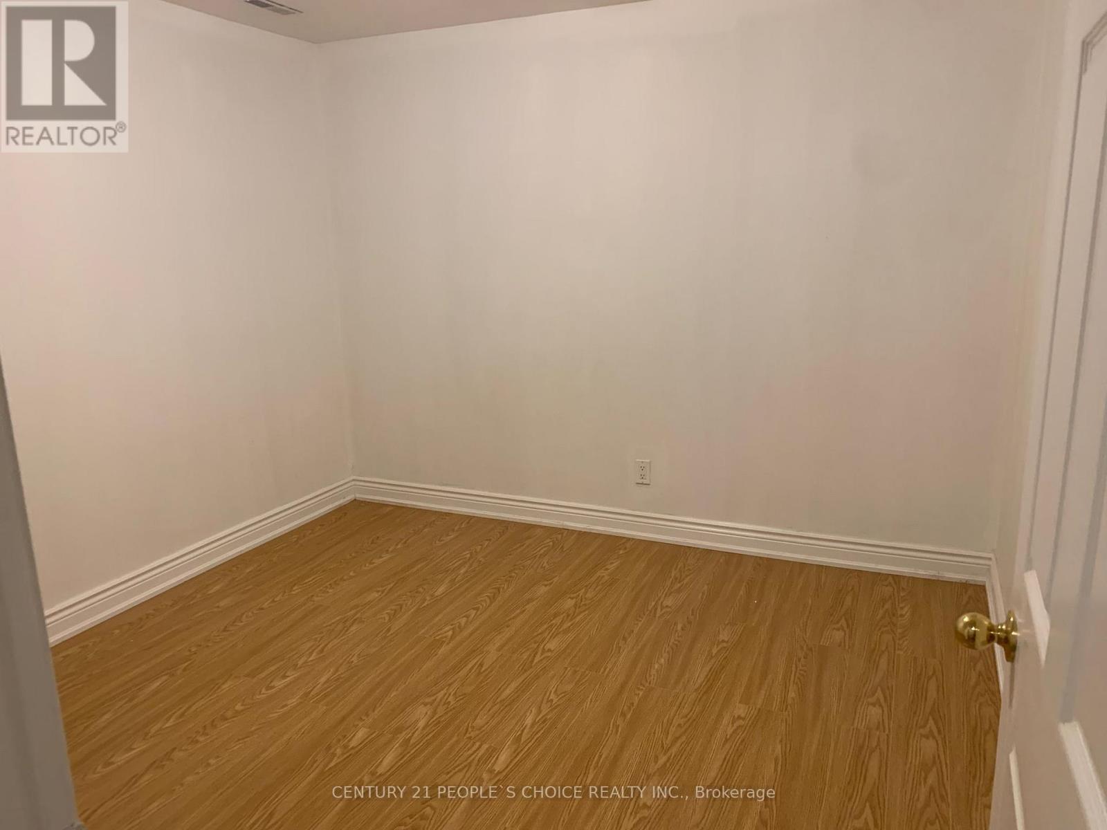 3389 Wild Cherry Lane, Mississauga, Ontario  L5N 7N7 - Photo 12 - W12746296