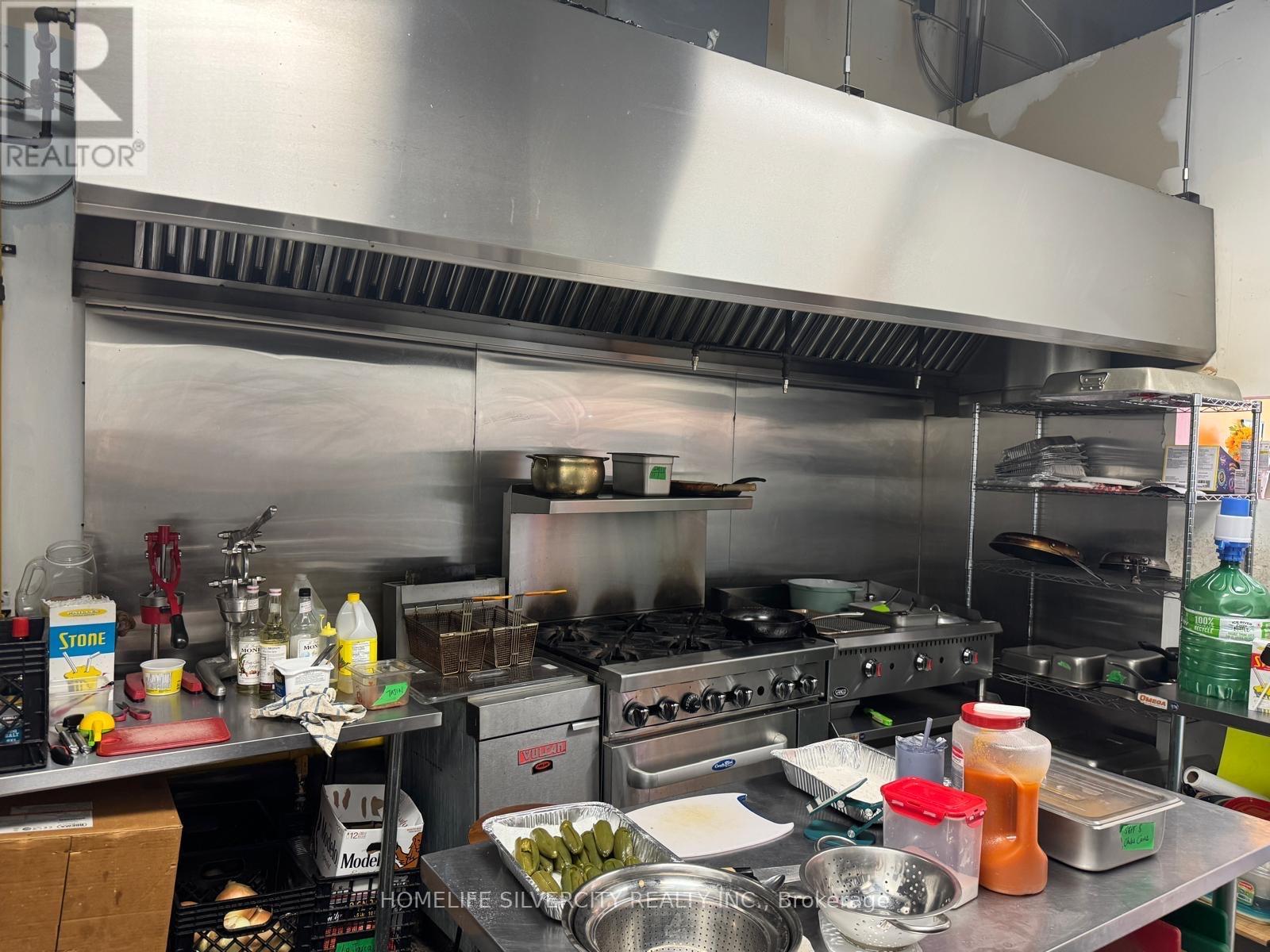 5a - 2013 Lawrence Avenue W, Toronto (Weston), Ontario  M9N 0A3 - Photo 2 - W12746298