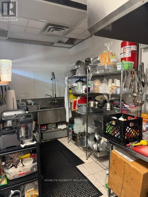 5a - 2013 Lawrence Avenue W, Toronto (Weston), Ontario  M9N 0A3 - Photo 4 - W12746298