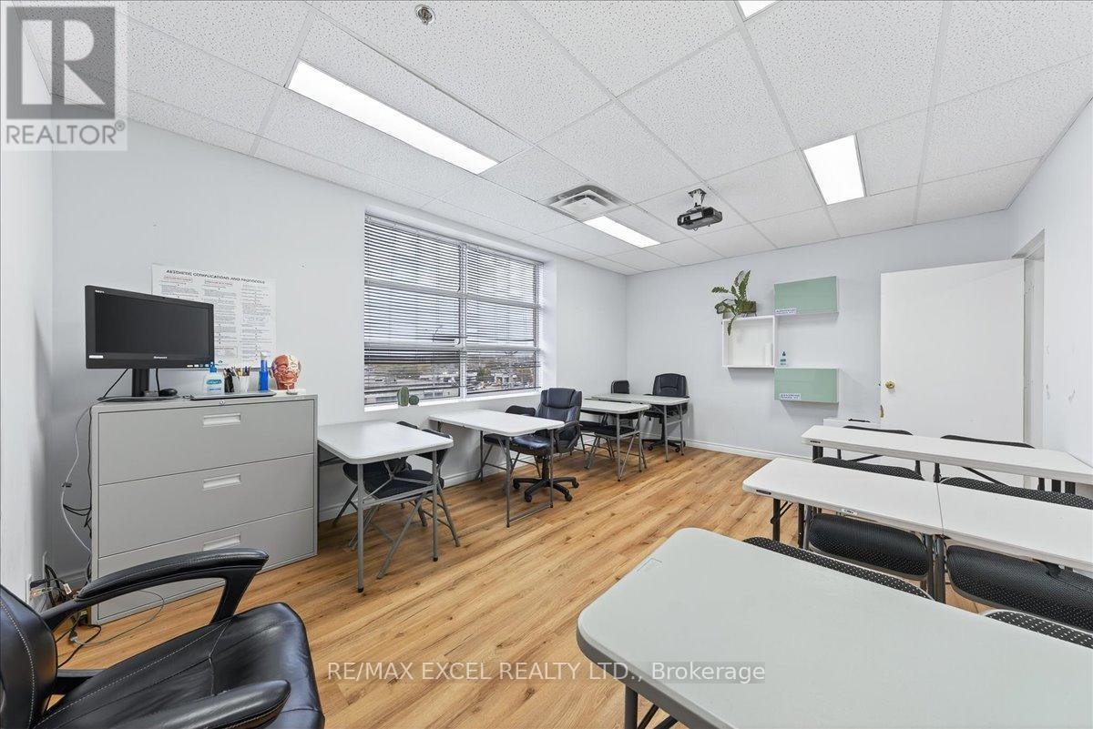 339 & 350 - 1550 South Gateway Road, Mississauga, Ontario  L4W 5G6 - Photo 23 - W12746306