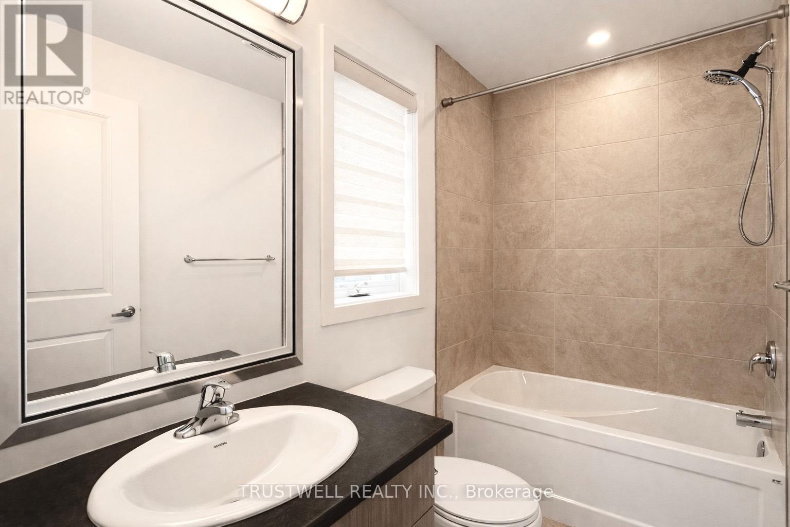 183 - 177 Edgevalley Road, London East (East D), Ontario  N5V 0C5 - Photo 9 - X12746260