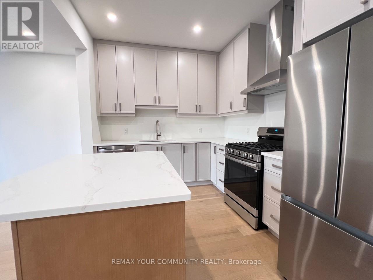 7453 Matteo Drive, Niagara Falls (Brown), Ontario  L2H 3T3 - Photo 14 - X12746264