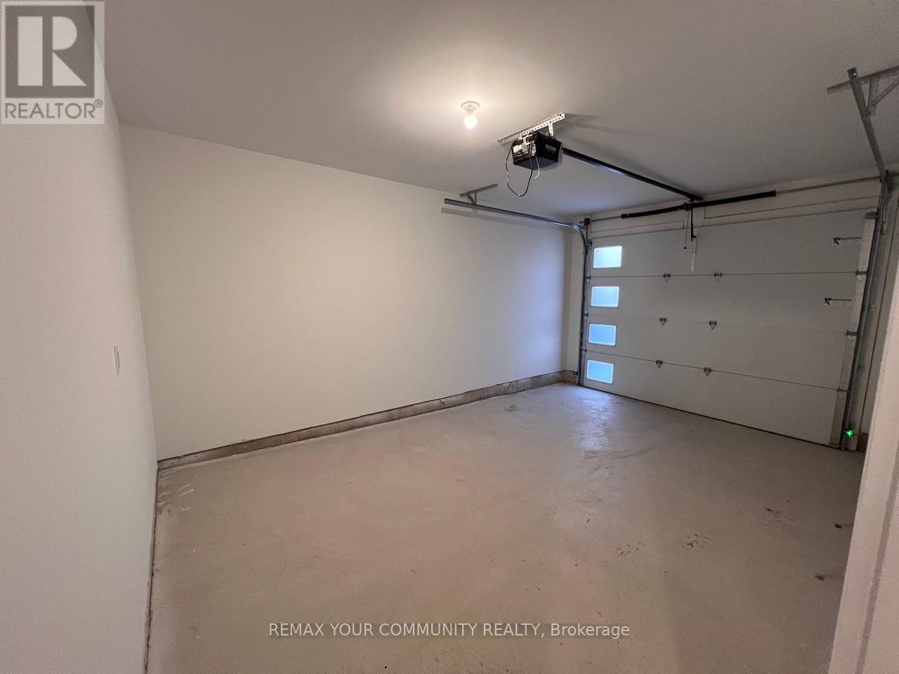 7453 Matteo Drive, Niagara Falls (Brown), Ontario  L2H 3T3 - Photo 4 - X12746264