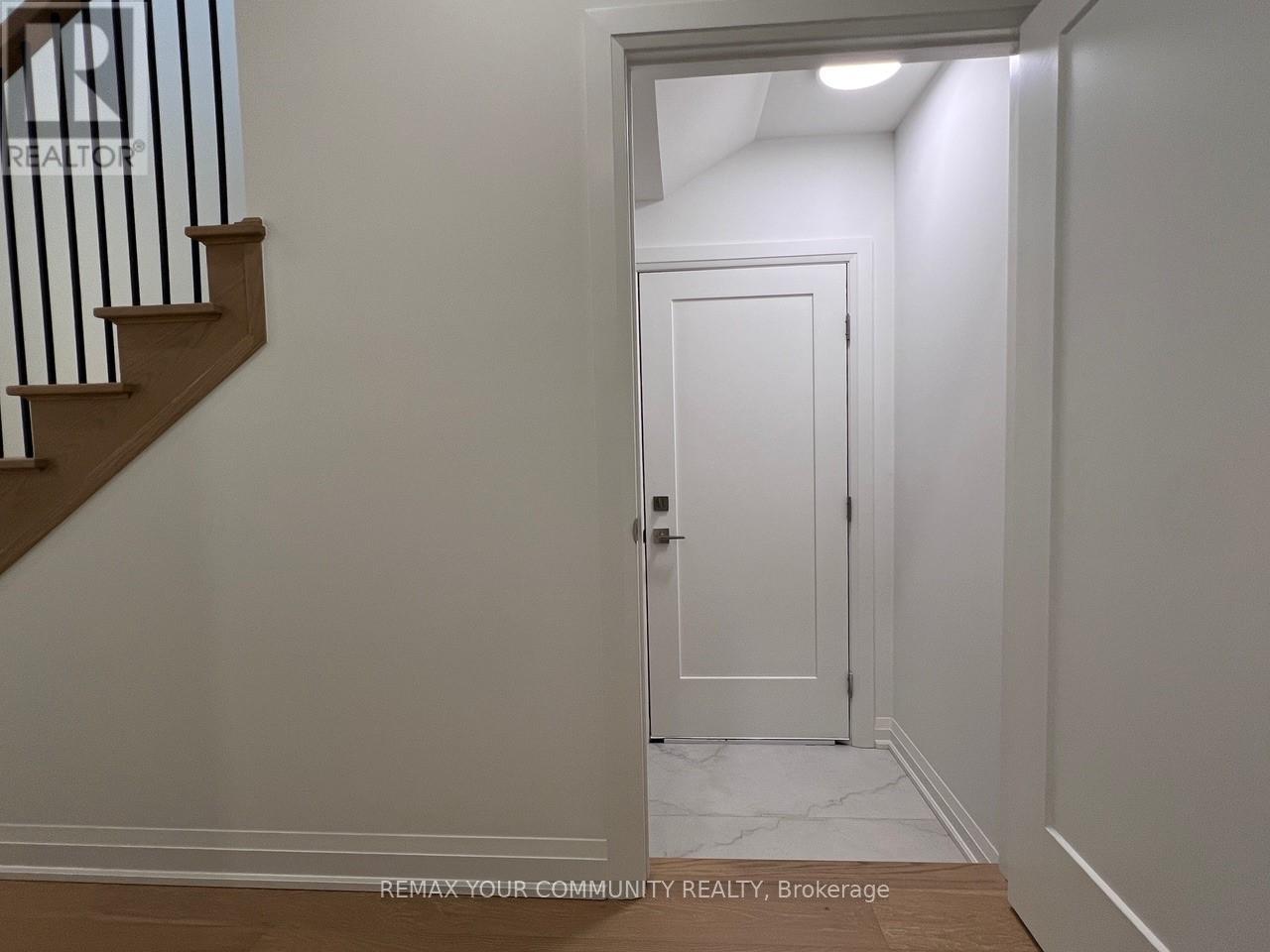 7453 Matteo Drive, Niagara Falls (Brown), Ontario  L2H 3T3 - Photo 8 - X12746264