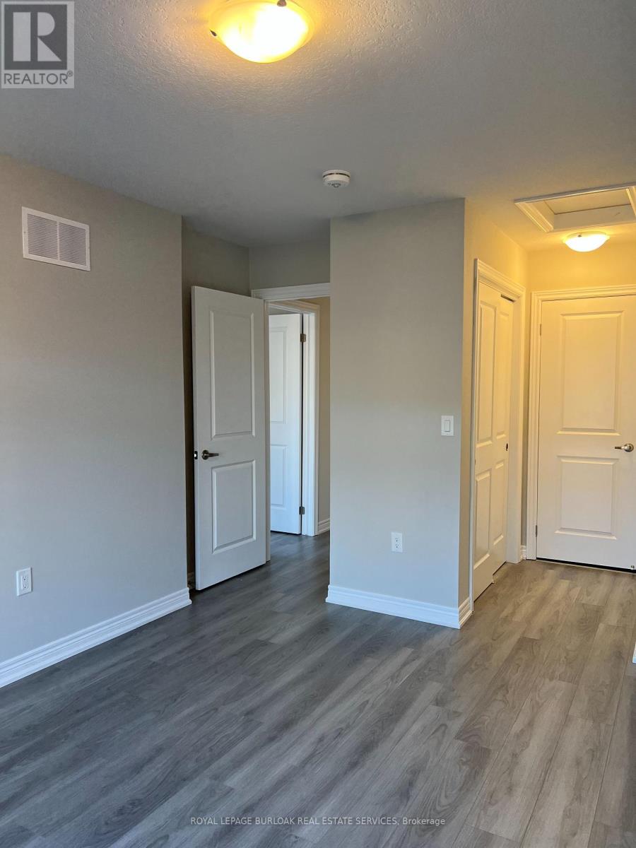 36 - 40 Zinfandel Drive, Hamilton (Winona), Ontario  L8E 0L1 - Photo 11 - X12746292