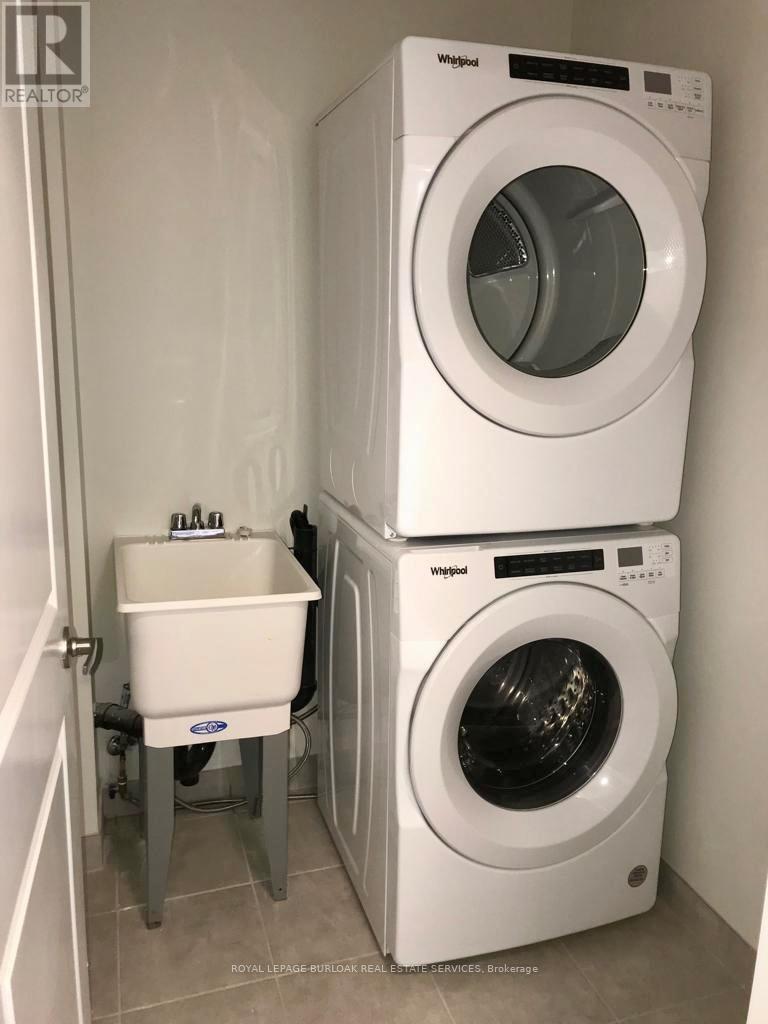 36 - 40 Zinfandel Drive, Hamilton (Winona), Ontario  L8E 0L1 - Photo 12 - X12746292