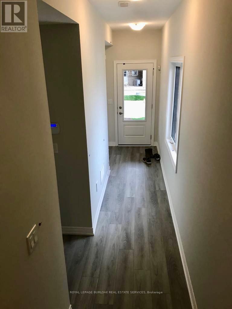 36 - 40 Zinfandel Drive, Hamilton (Winona), Ontario  L8E 0L1 - Photo 13 - X12746292