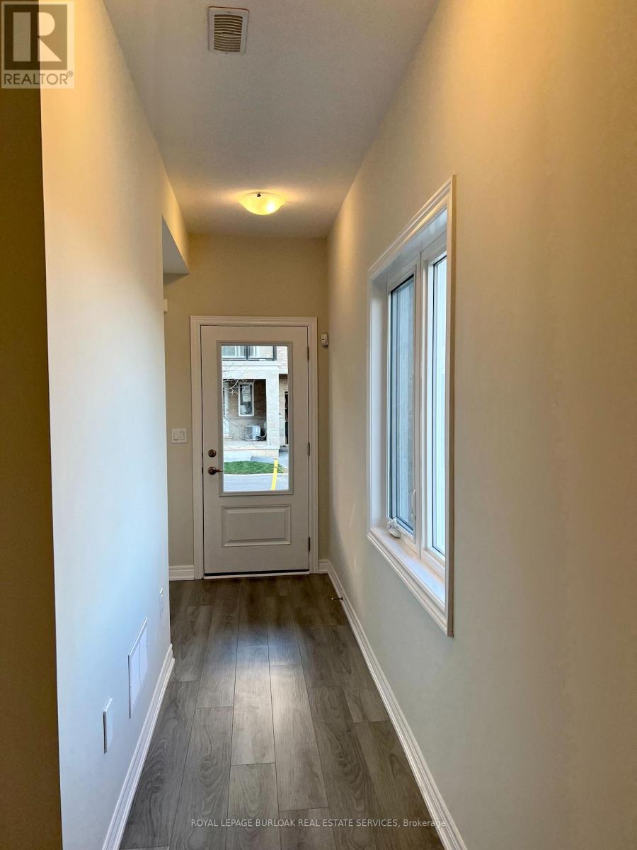 36 - 40 Zinfandel Drive, Hamilton (Winona), Ontario  L8E 0L1 - Photo 3 - X12746292