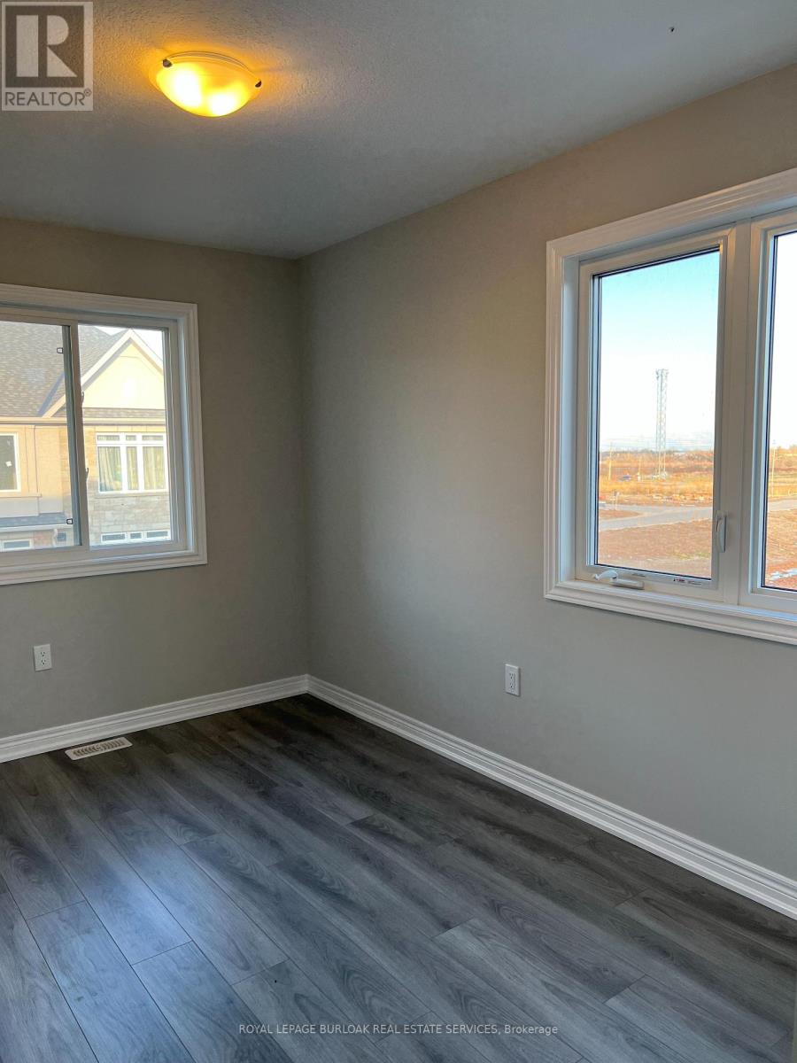 36 - 40 Zinfandel Drive, Hamilton (Winona), Ontario  L8E 0L1 - Photo 7 - X12746292