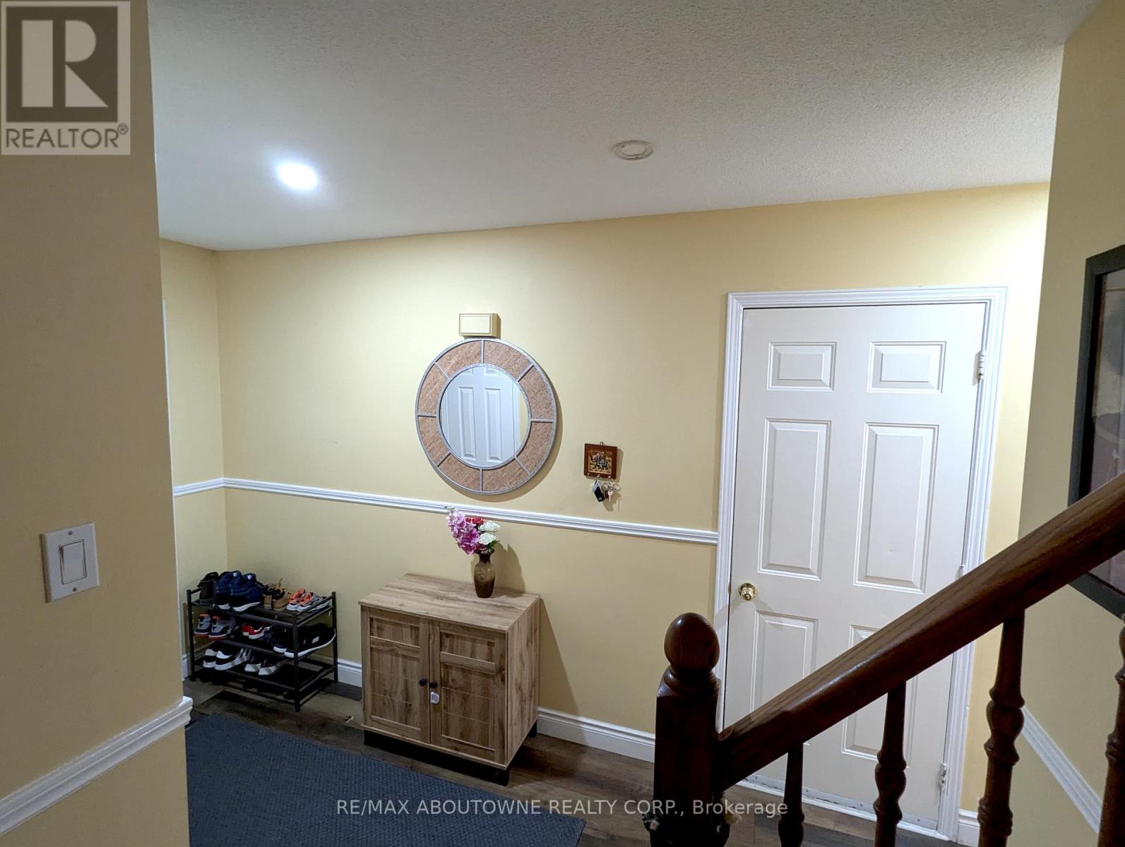 66 - 1 Royalwood Court, Hamilton (Stoney Creek), Ontario  L8E 4Y1 - Photo 3 - X12746312