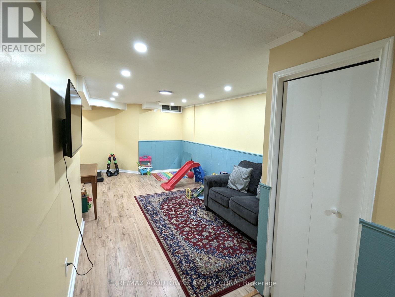 66 - 1 Royalwood Court, Hamilton (Stoney Creek), Ontario  L8E 4Y1 - Photo 39 - X12746312